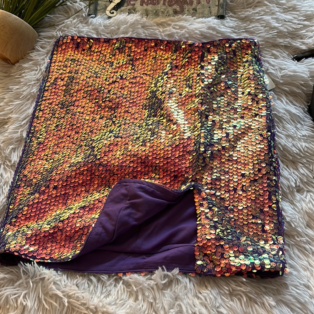 Akira sz S purple sequin iridescent lilac opal side slit zipper back min… - Picture 9 of 11